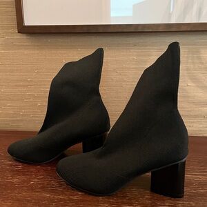 Sock ankle boots